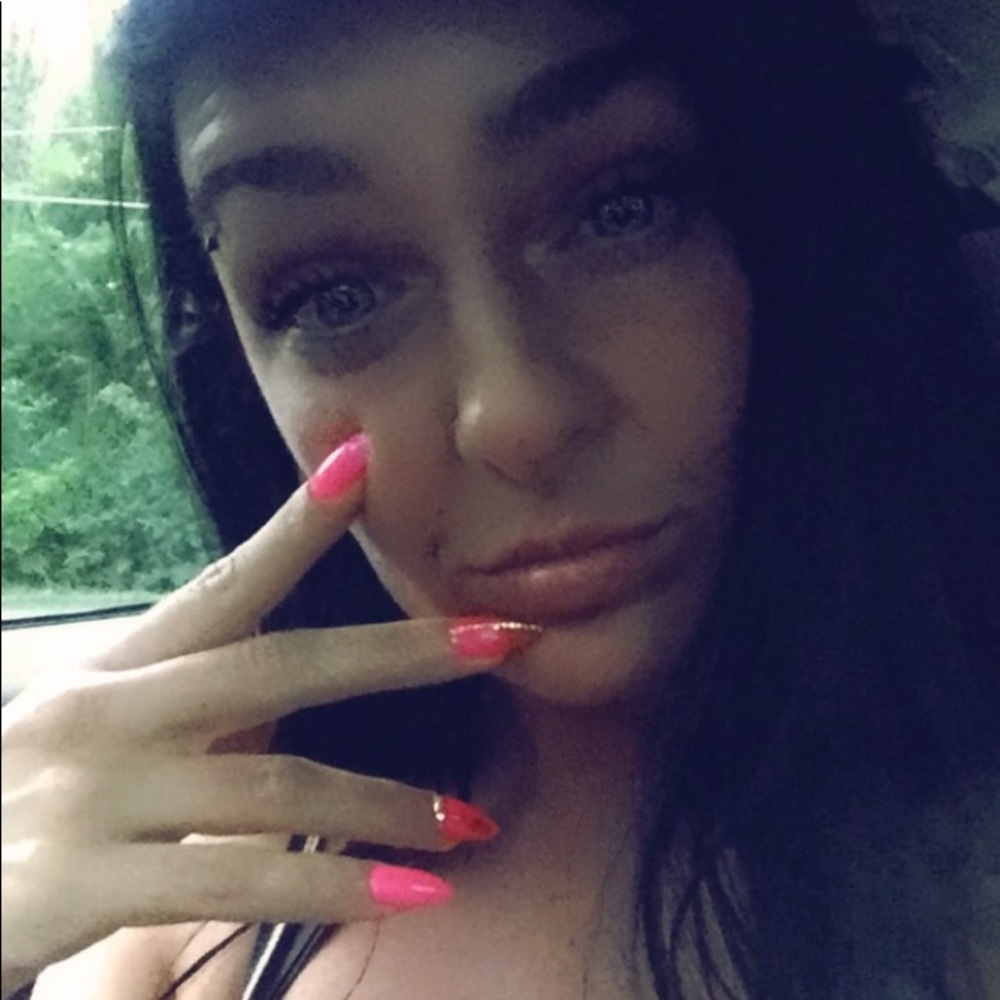 Meet your Posher, Rebekah